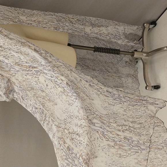 Meskita Etheral Silk Caftan Made in New York High Quality Designer Tunic Dress - Picture 6 of 11